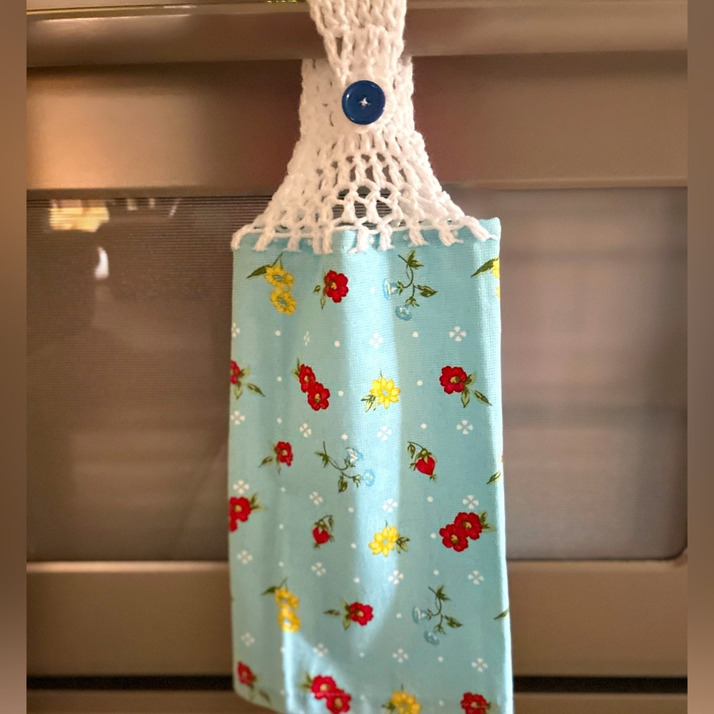 Hand Crafted Colorful Floral Roses Hanging Hand Towels Crochet Top - Picture 12 of 13